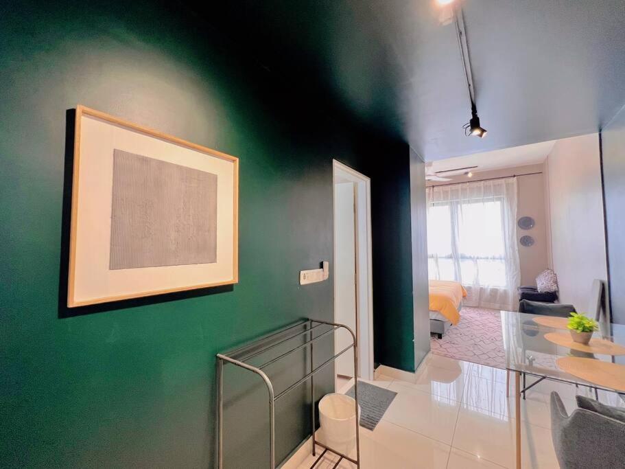 Studio Staycation D'Sara @ Linked Mrt, Near Thomson Hospital & Sungai Buloh Hospital Buitenkant foto