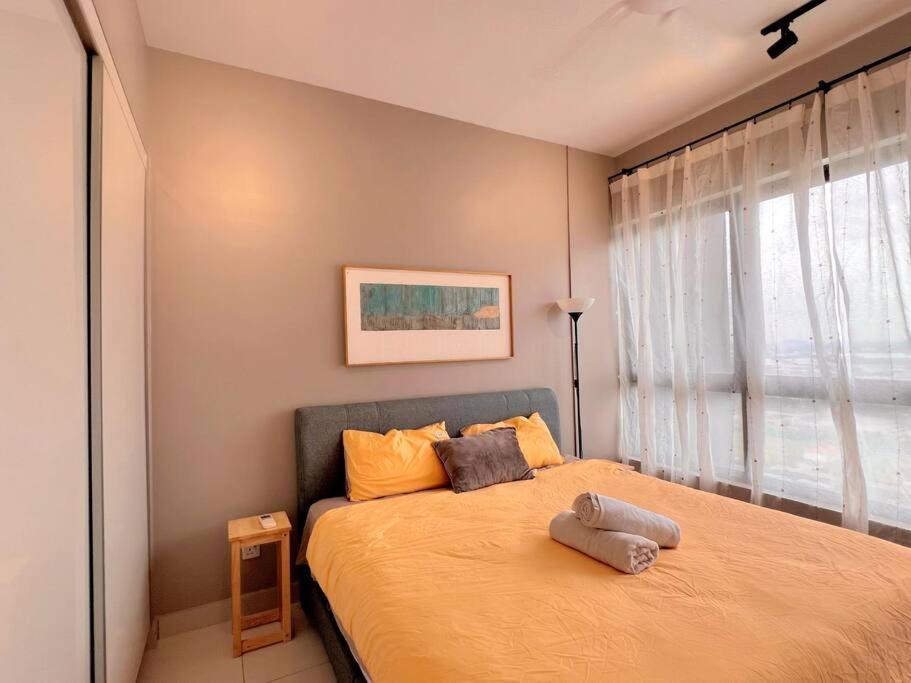 Studio Staycation D'Sara @ Linked Mrt, Near Thomson Hospital & Sungai Buloh Hospital Buitenkant foto